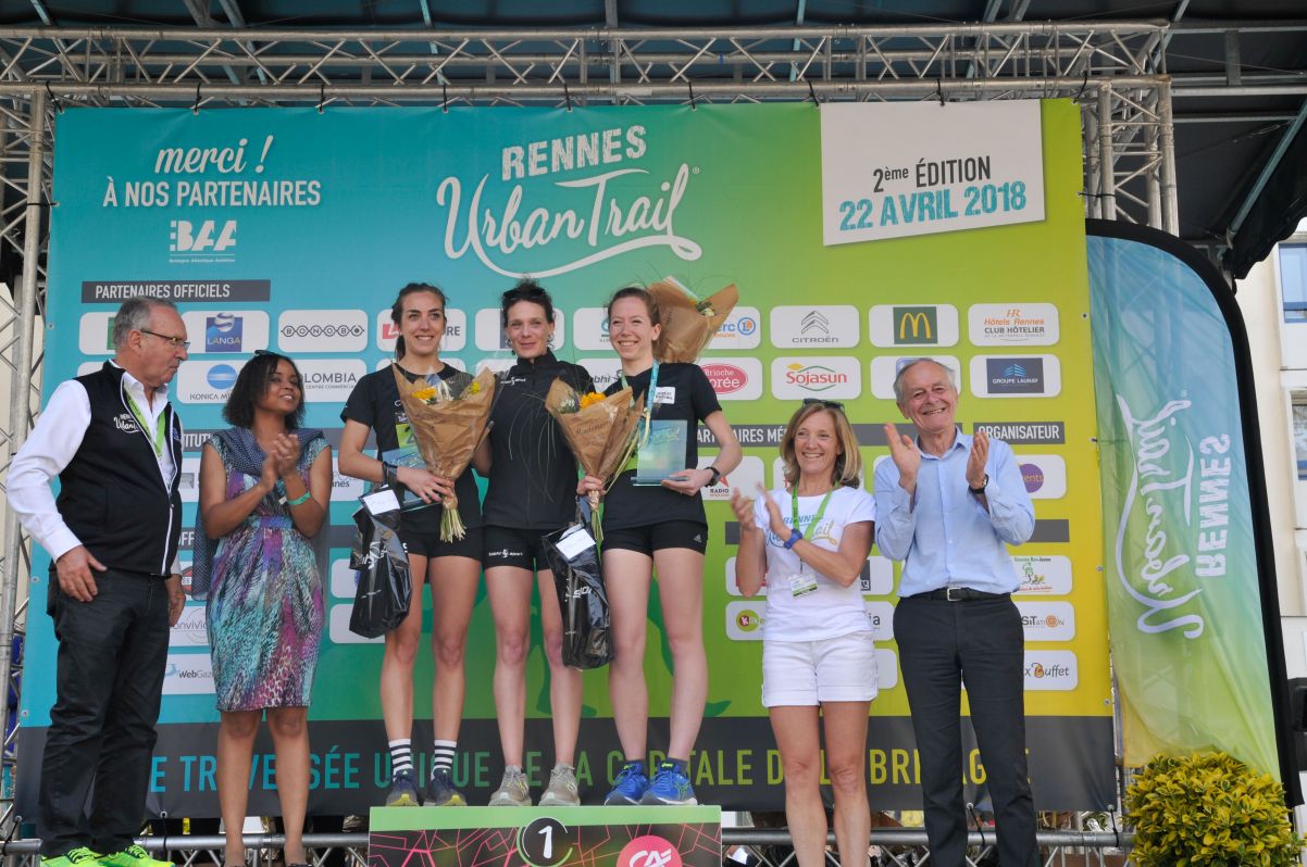 podium féminin du 14 km podium féminin du 14 km